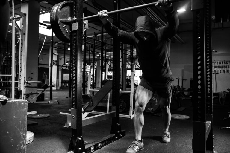 Gym Terdekat dari SCBD, Sudirman, dan Kuningan: Panduan untuk Karyawan yang Mau Mulai Aktif
