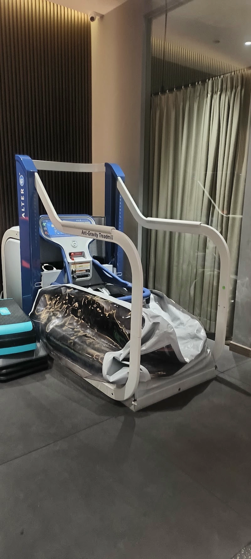 AlterG anti-gravity treadmill for physiotherapy rehab at 20FIT Sports Clinic