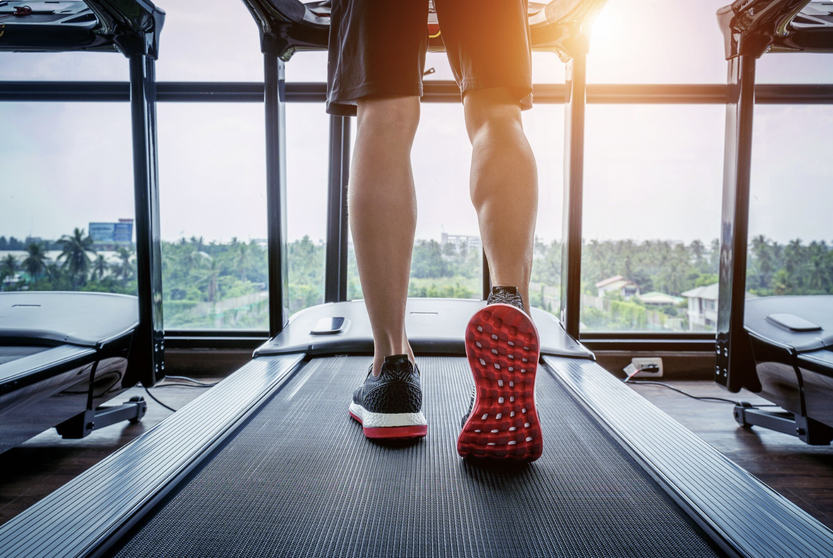 Treadmill Mahal vs Murah: Kenapa Perbedaannya Lebih dari Sekadar Harga?