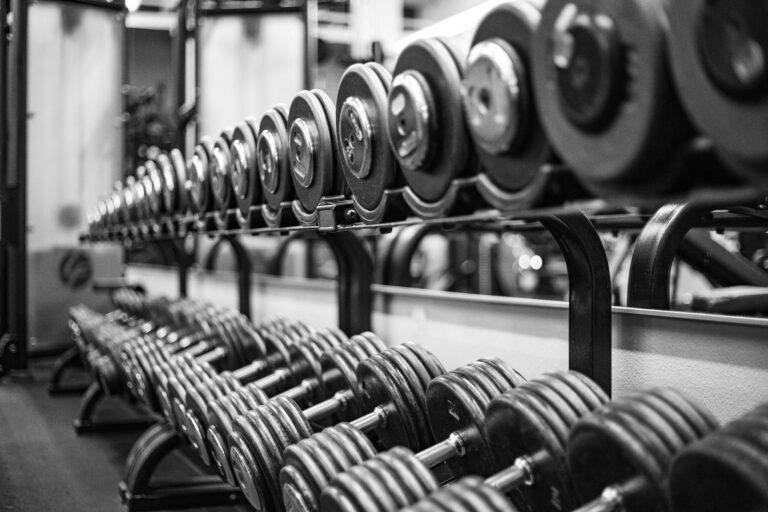 Equipment HYROX Training Club: Panduan Lengkap Spesifikasi Wajib untuk Sertifikasi Resmi 2026