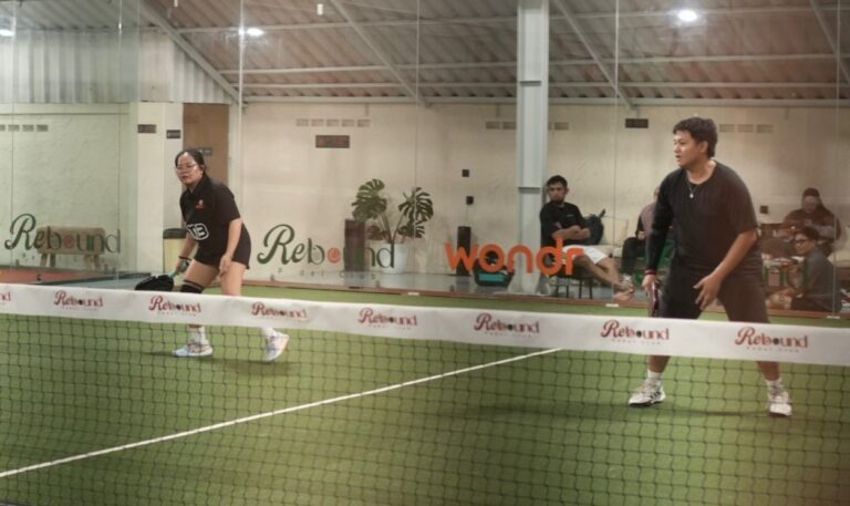 Dan Makassar Turut Bermain Padel
