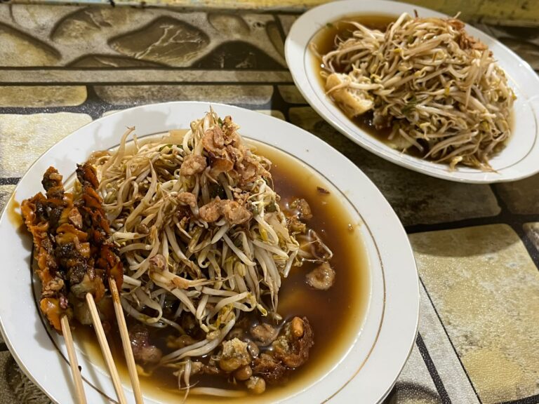 Lontong Balap Jadi Sarapan Favorit Usai Olahraga di Surabaya, Ini Alasannya
