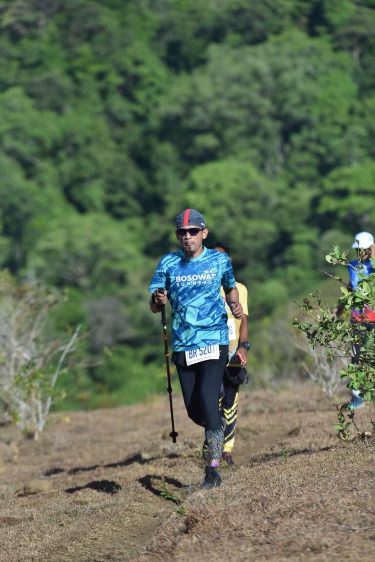 Trail Running di Makassar Kian Diminati, Komunitas Jelajahi Pantai hingga Pegunungan