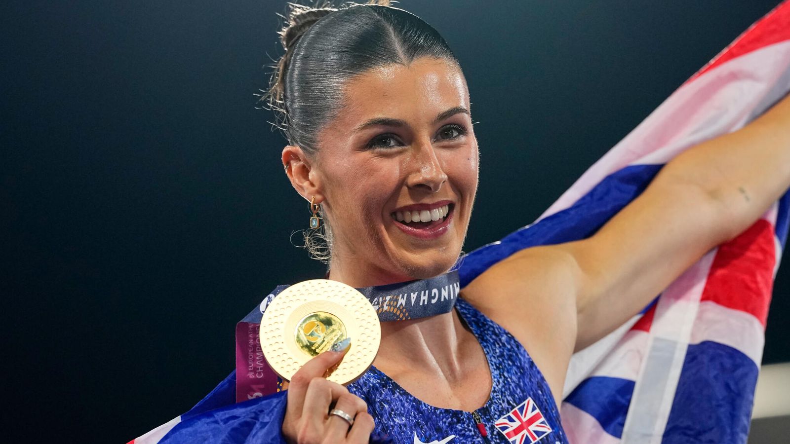 Amy Hunt merayakan kemenangan sprint di Kejuaraan Eropa 2026 Birmingham