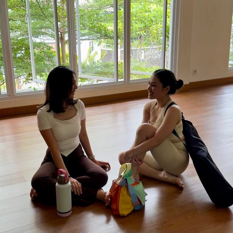 5 Kelas Yoga di Jakarta yang Cocok untuk Pemula