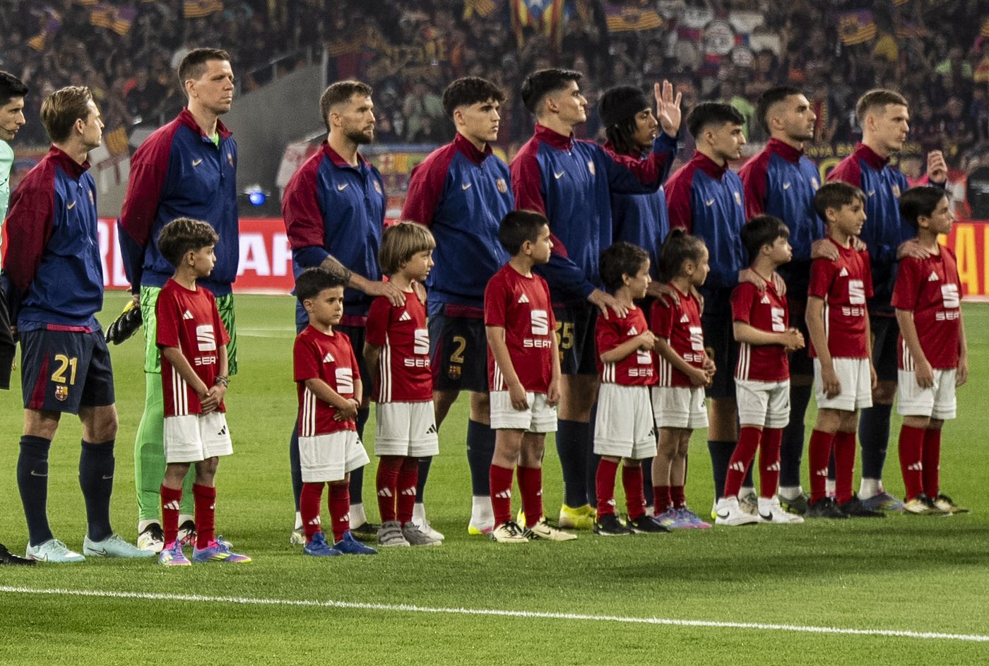 Susunan pemain Barcelona berjersey blaugrana sebelum laga final