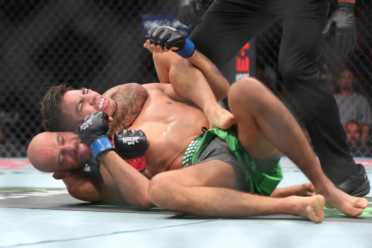 Noche UFC: Jean Silva Comeback, Kunci Jose Delgado di Ronde Ketiga