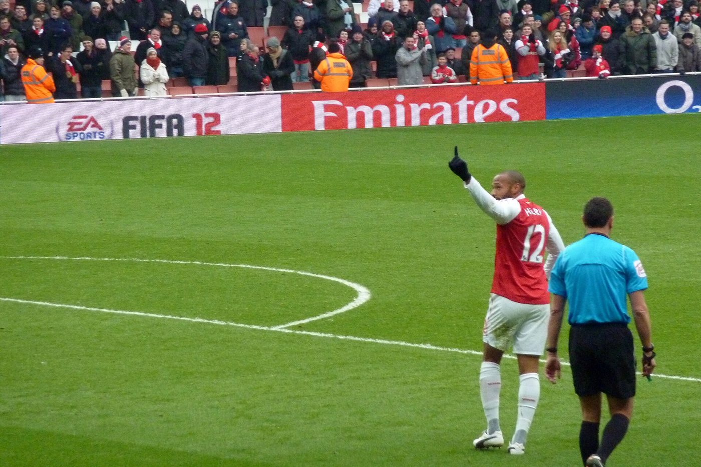 Thierry Henry, Director of Football On, saat masih bermain untuk Arsenal