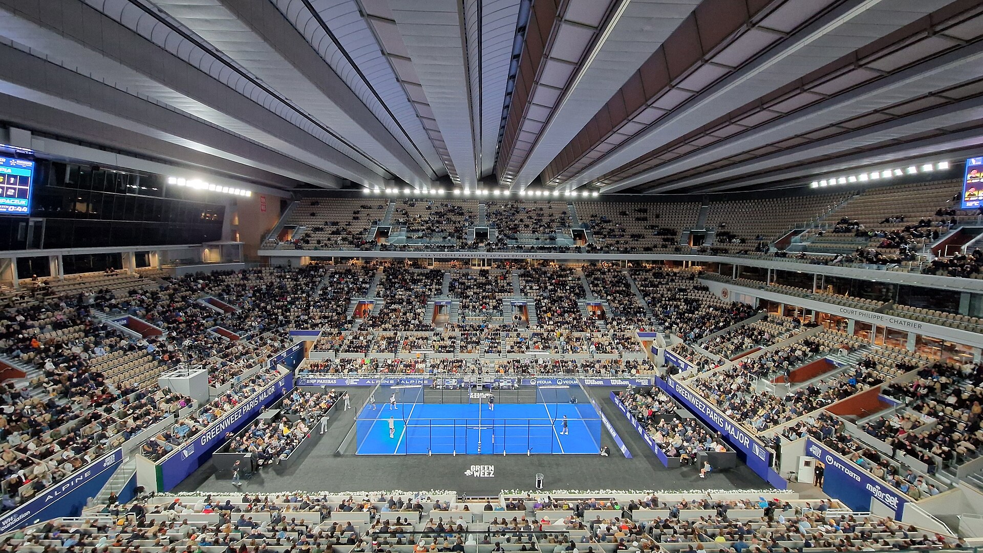 Suasana pertandingan Premier Padel di Court Philippe-Chatrier pada Greenweez Paris Major 2024 (foto ilustrasi, bukan dari Germany P2 Düsseldorf 2026).