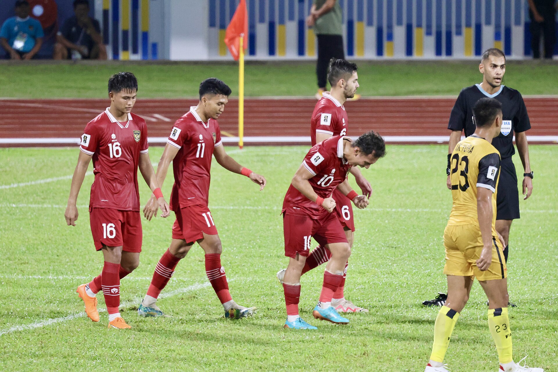 Pemain Timnas Indonesia berseragam merah berselebrasi dalam laga kualifikasi Piala Dunia 2026 melawan Brunei Darussalam (foto ilustrasi)